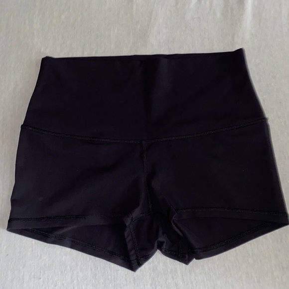Lululemon Shorts - Picture 1 of 5